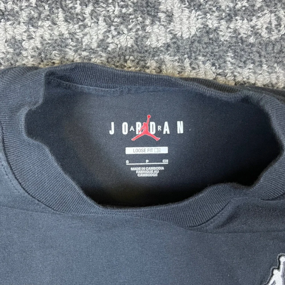Jordan T-Shirt Mens Small Loose Fit Black Jumpman Logo Short Sleeve Tee